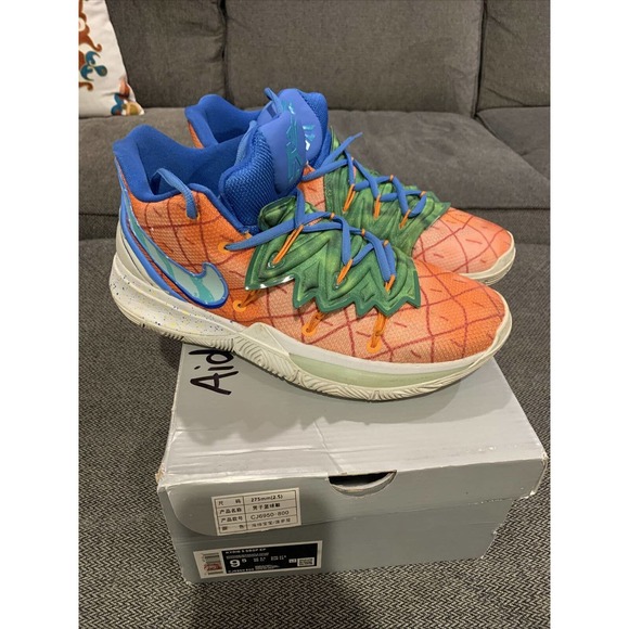 Size Nike Kyrie EP x SpongeBob SquarePants Pineapple House